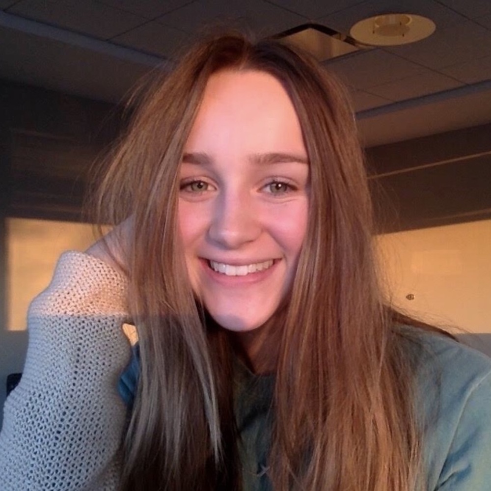 Meet your Posher, Saylor